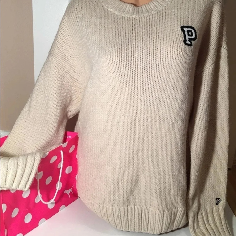 VS Pink oversized sweater size Large NWT